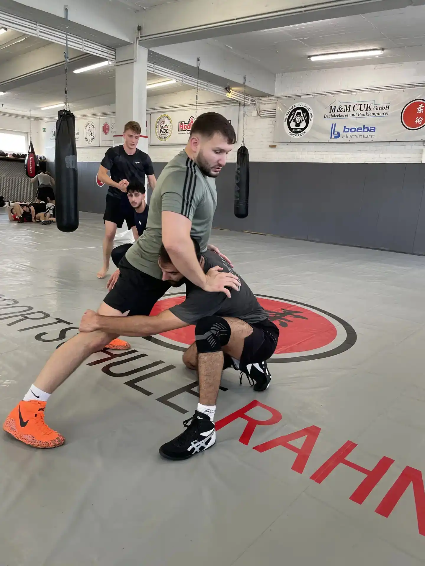 Ringen - Galeriebild 4 von 9: Training und Techniken